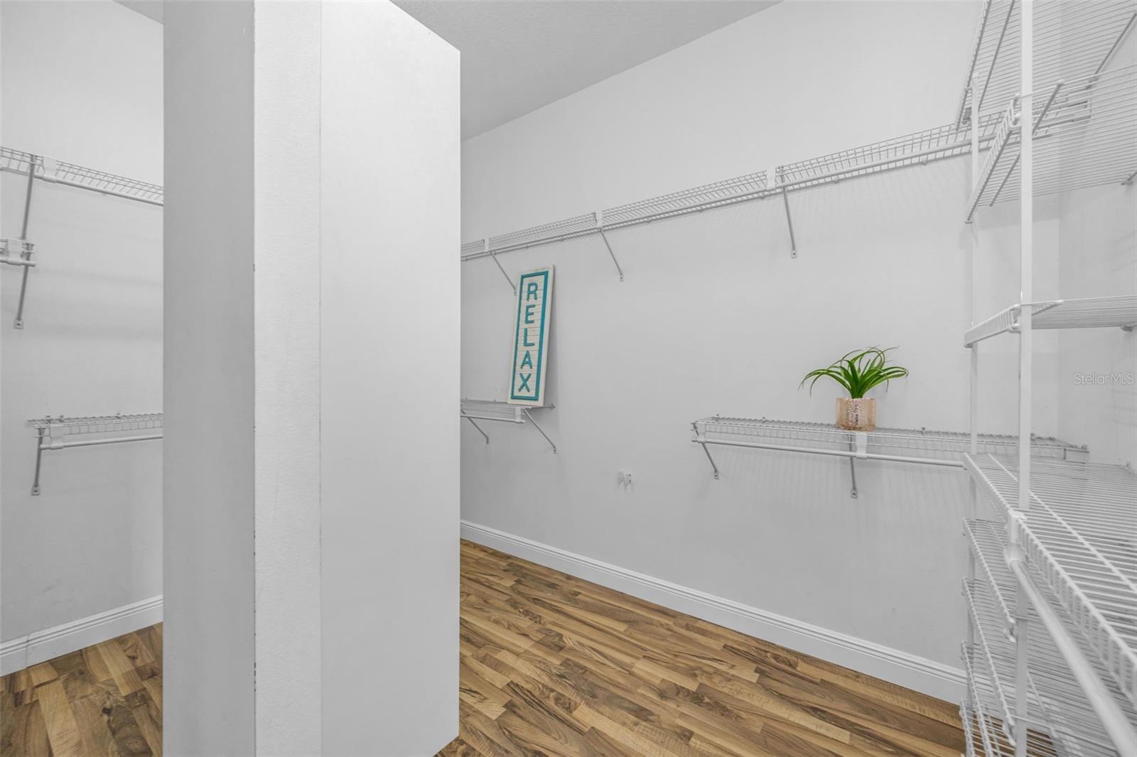 DOUGLAS MANOR ESTATES - Residential