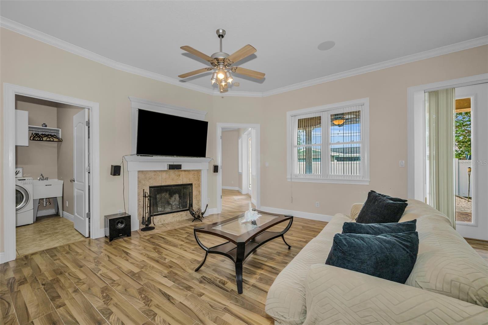 DOUGLAS MANOR ESTATES - Residential