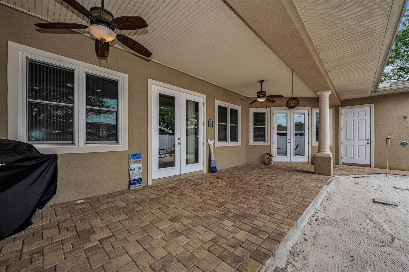 DOUGLAS MANOR ESTATES - Residential