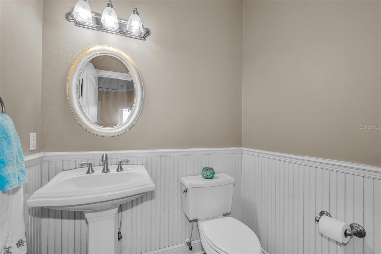 DOUGLAS MANOR ESTATES - Residential