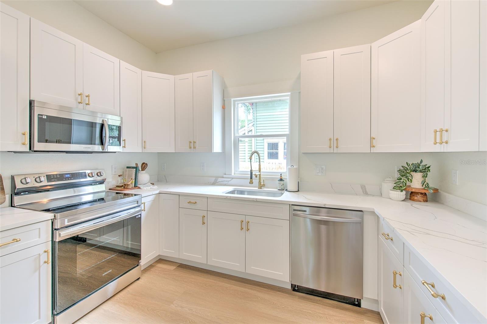 KINYON & WOODS ADD - Residential