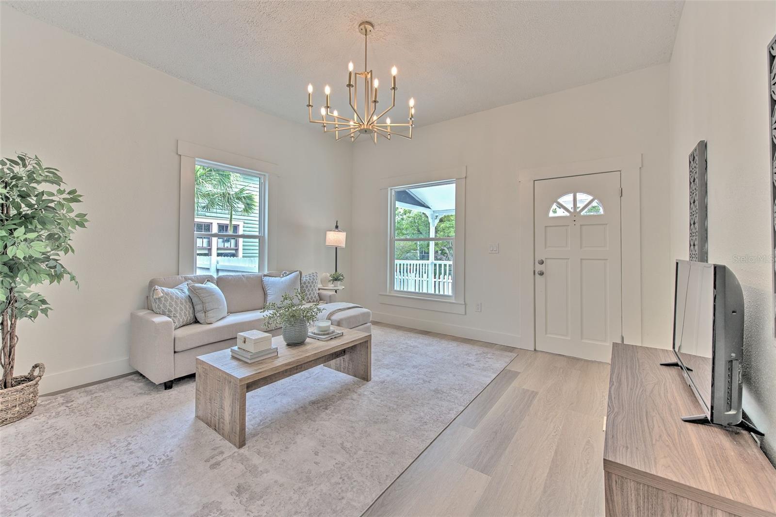 KINYON & WOODS ADD - Residential
