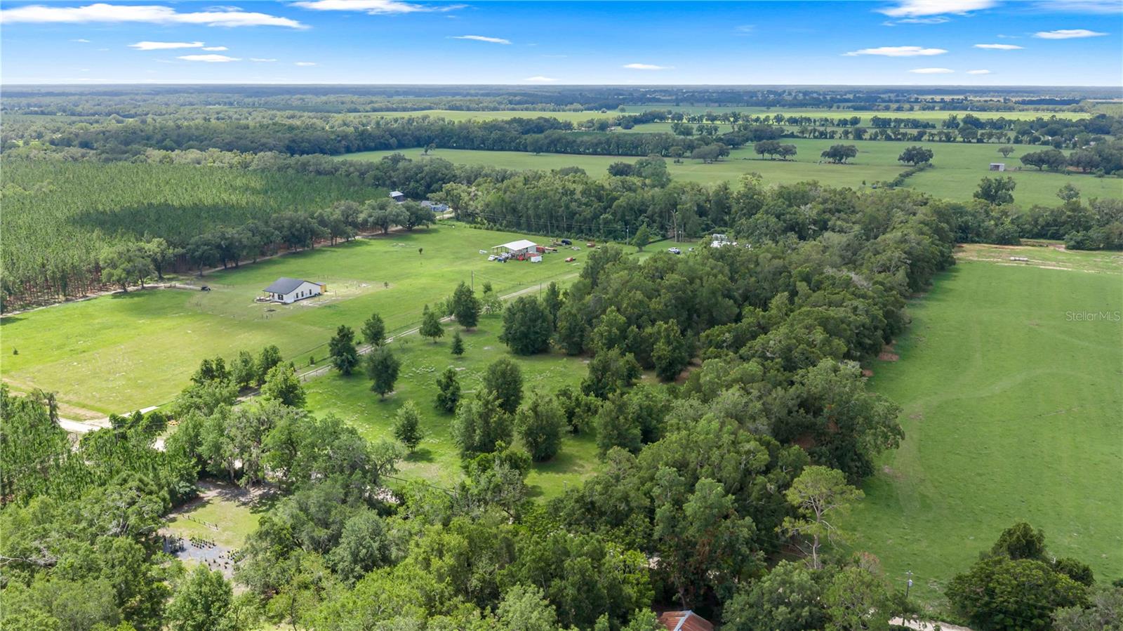 34-10-15 0012.50 ACRES W1/2 OF EAST 828 FT OF SW1/ - Residential