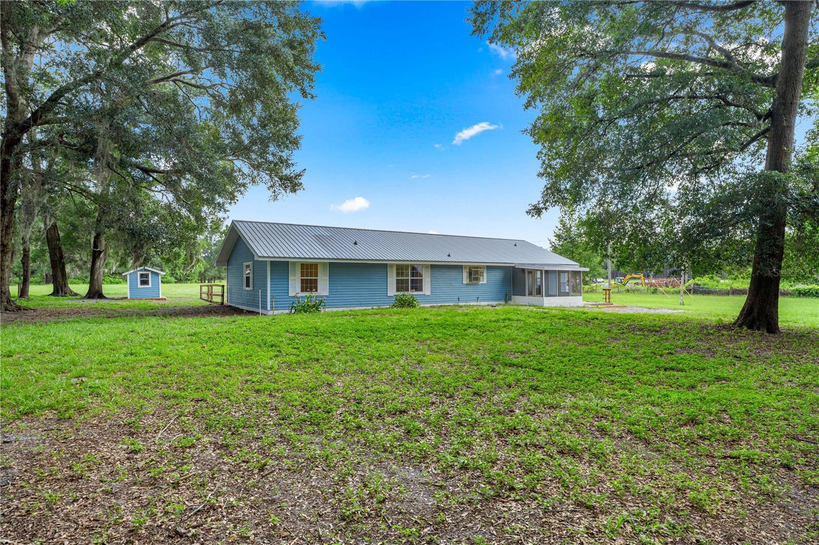 34-10-15 0012.50 ACRES W1/2 OF EAST 828 FT OF SW1/ - Residential