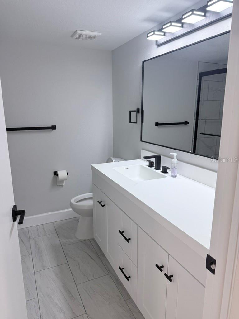 COVE CAY VILLAGE IV - Residential Lease