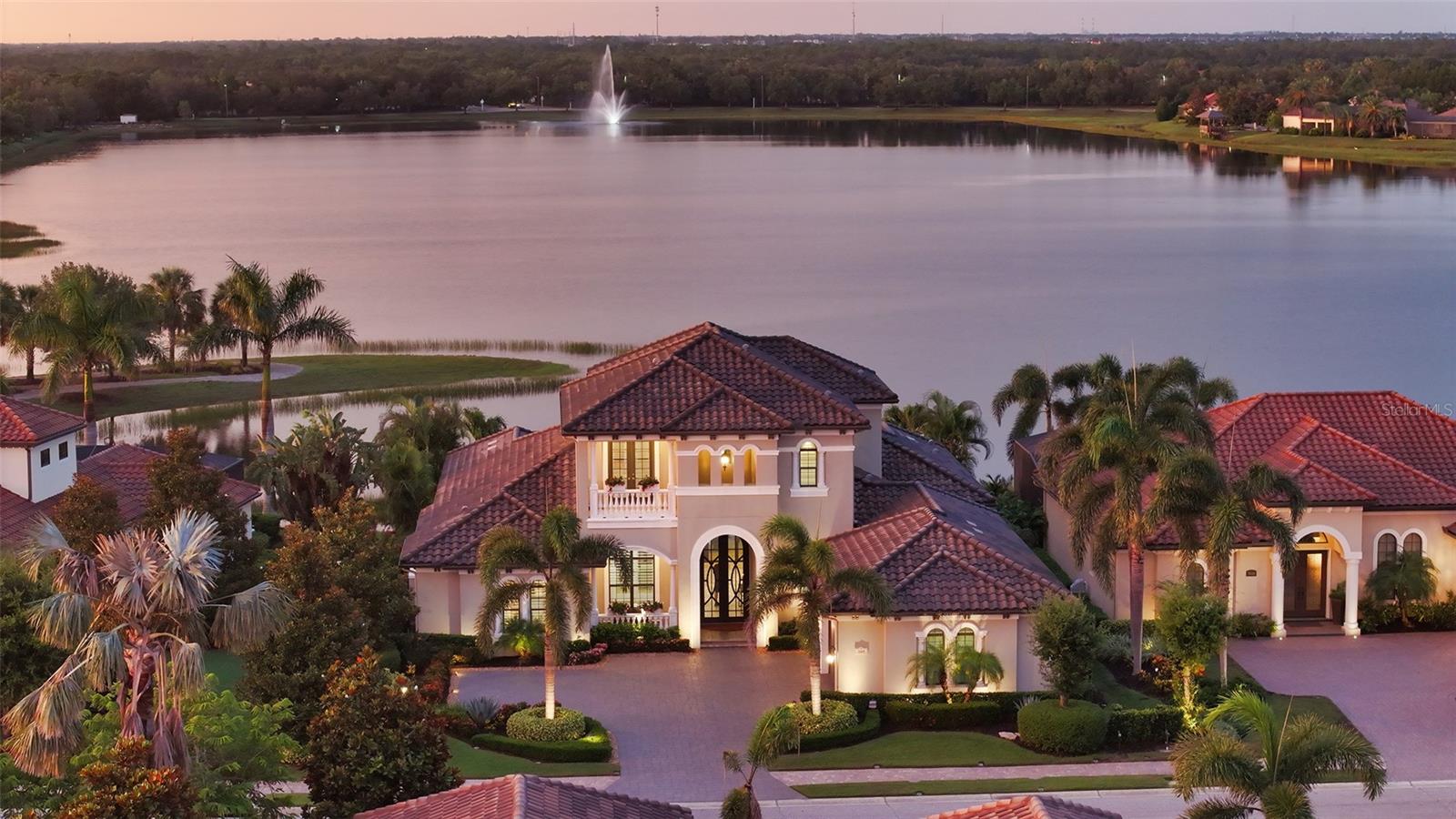 COUNTRY CLUB EAST AT LAKEWD RNCH RR - Residential