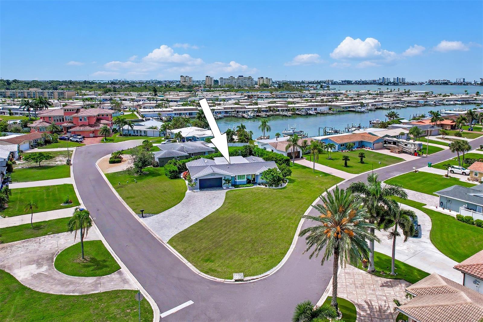 OAKHURST SHORES 5TH ADD - Residential