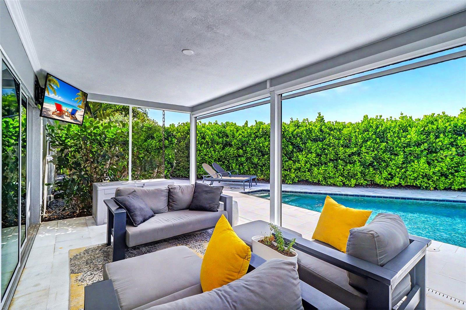 OAKHURST SHORES 5TH ADD - Residential