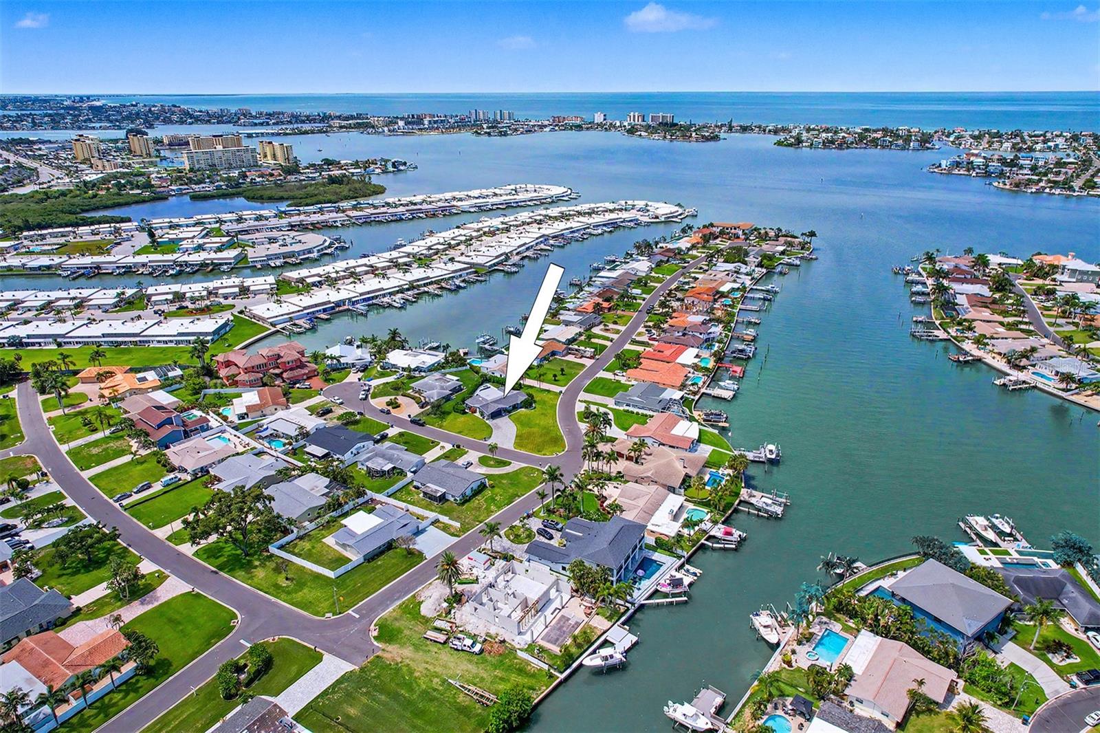OAKHURST SHORES 5TH ADD - Residential