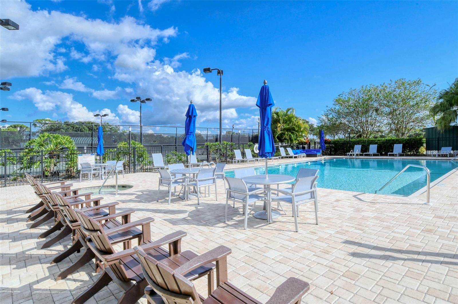 STONEYBROOK GOLF & COUNTRY CLUB - Residential