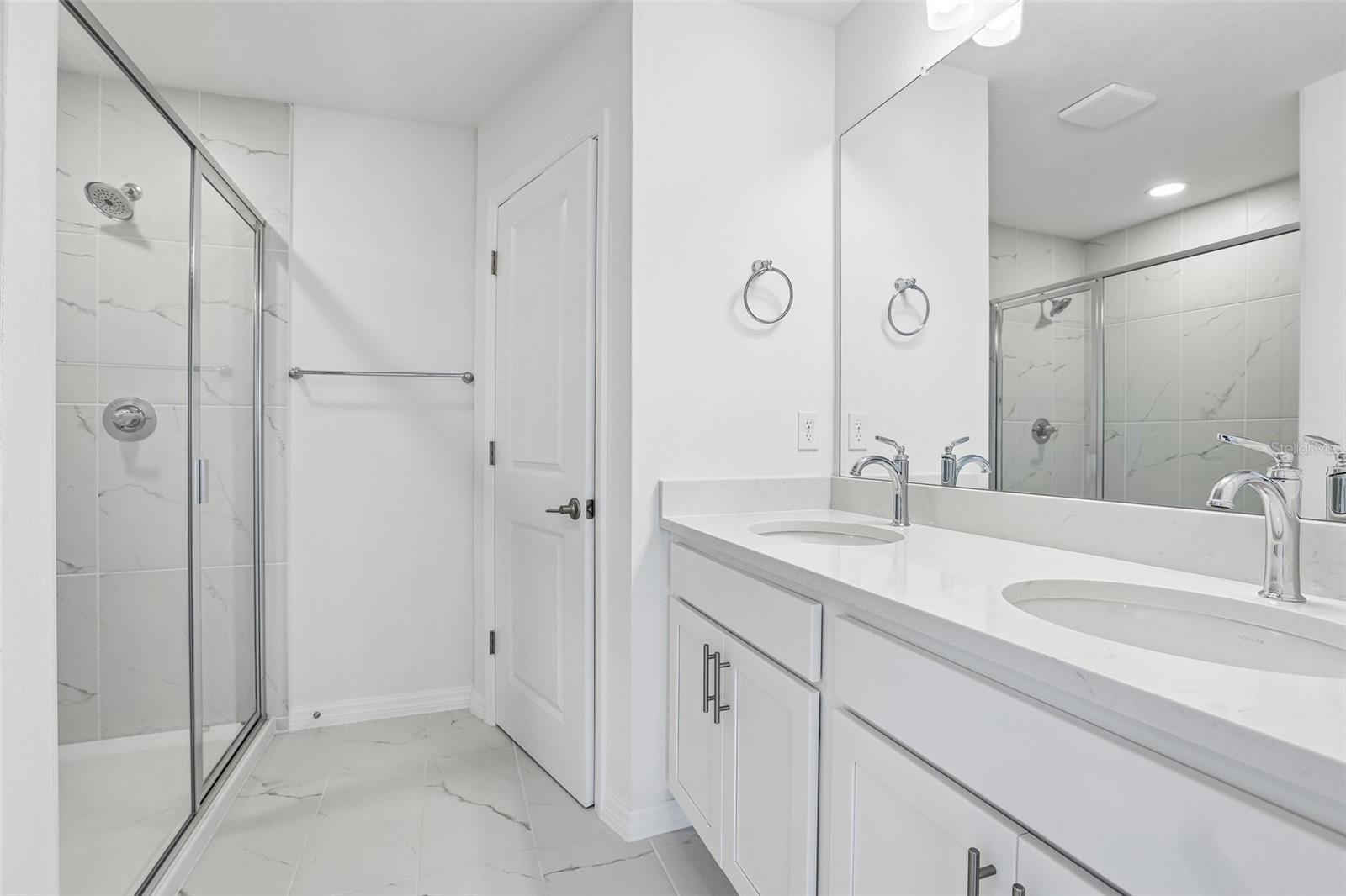 TWIN OAKS - Residential