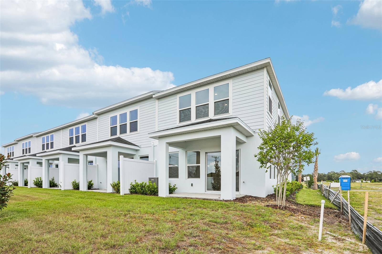 TWIN OAKS - Residential