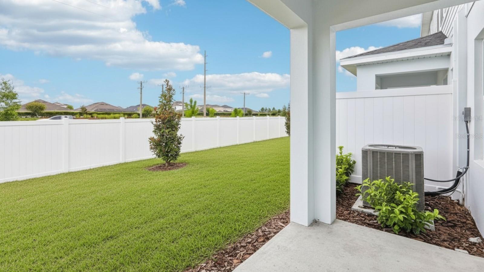 TWIN OAKS - Residential