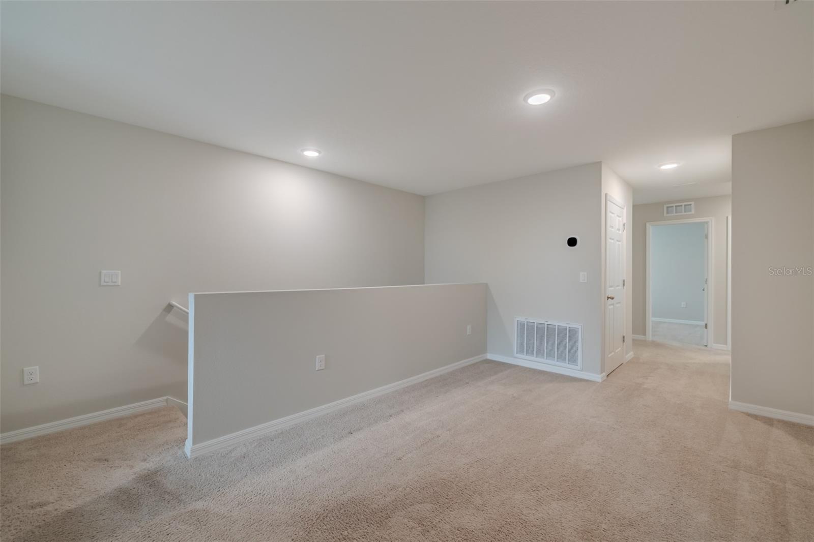 B & D HAWKSTONE PH 1 - Residential