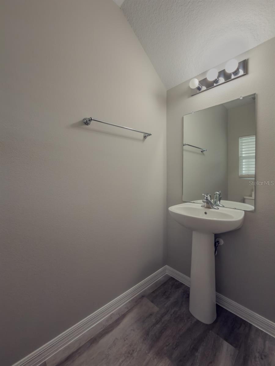 B & D HAWKSTONE PH 1 - Residential