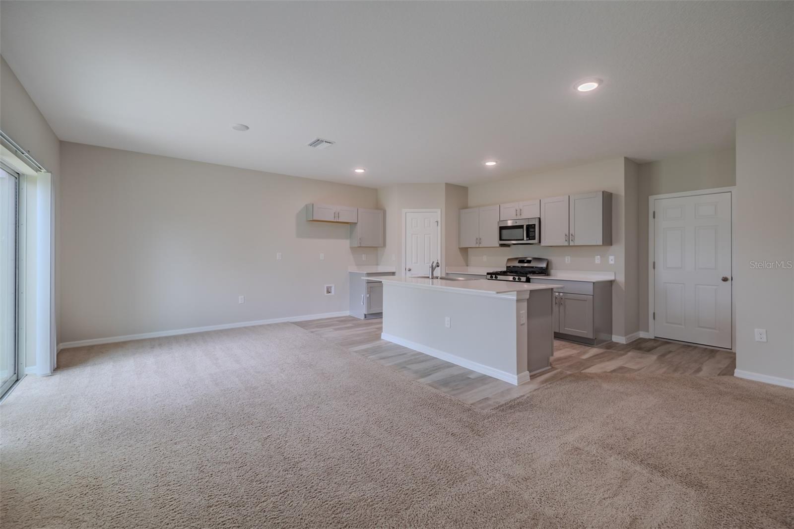 B & D HAWKSTONE PH 1 - Residential