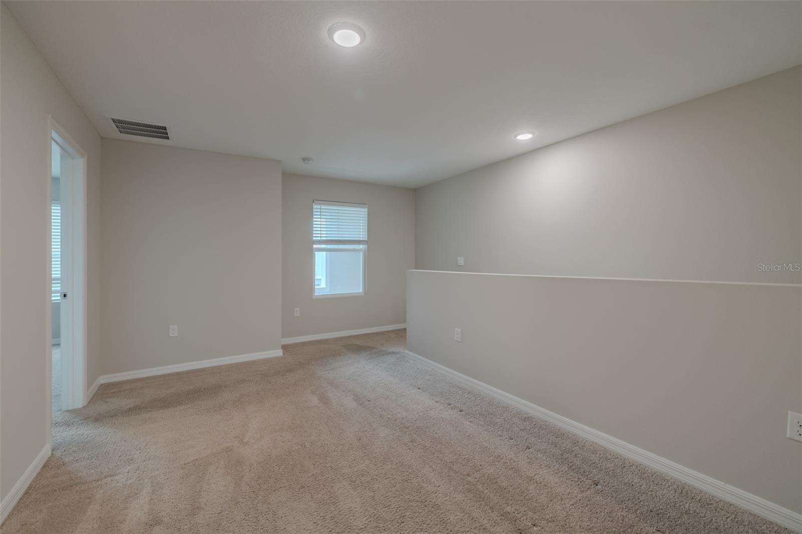 B & D HAWKSTONE PH 1 - Residential