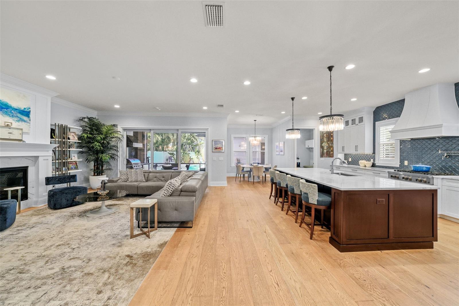 BAYSHORE BEAUTIFUL - Residential