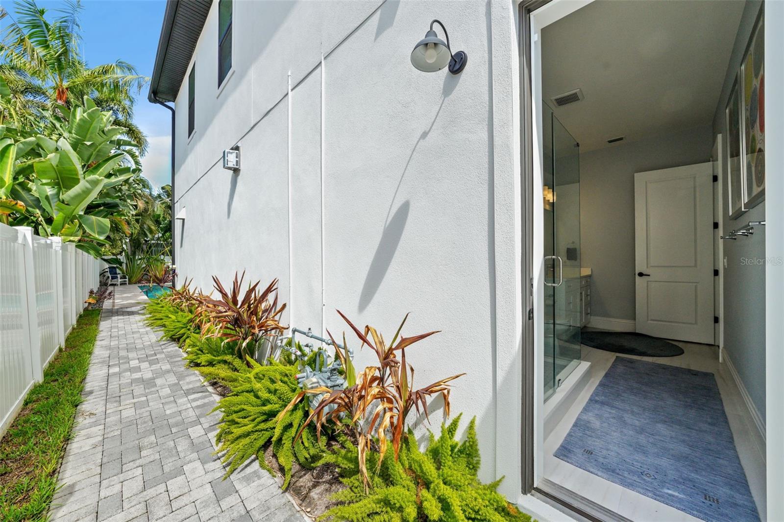 BAYSHORE BEAUTIFUL - Residential