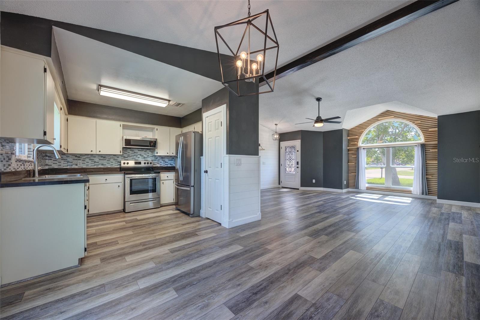 DELTONA LAKES UNIT 05 - Residential