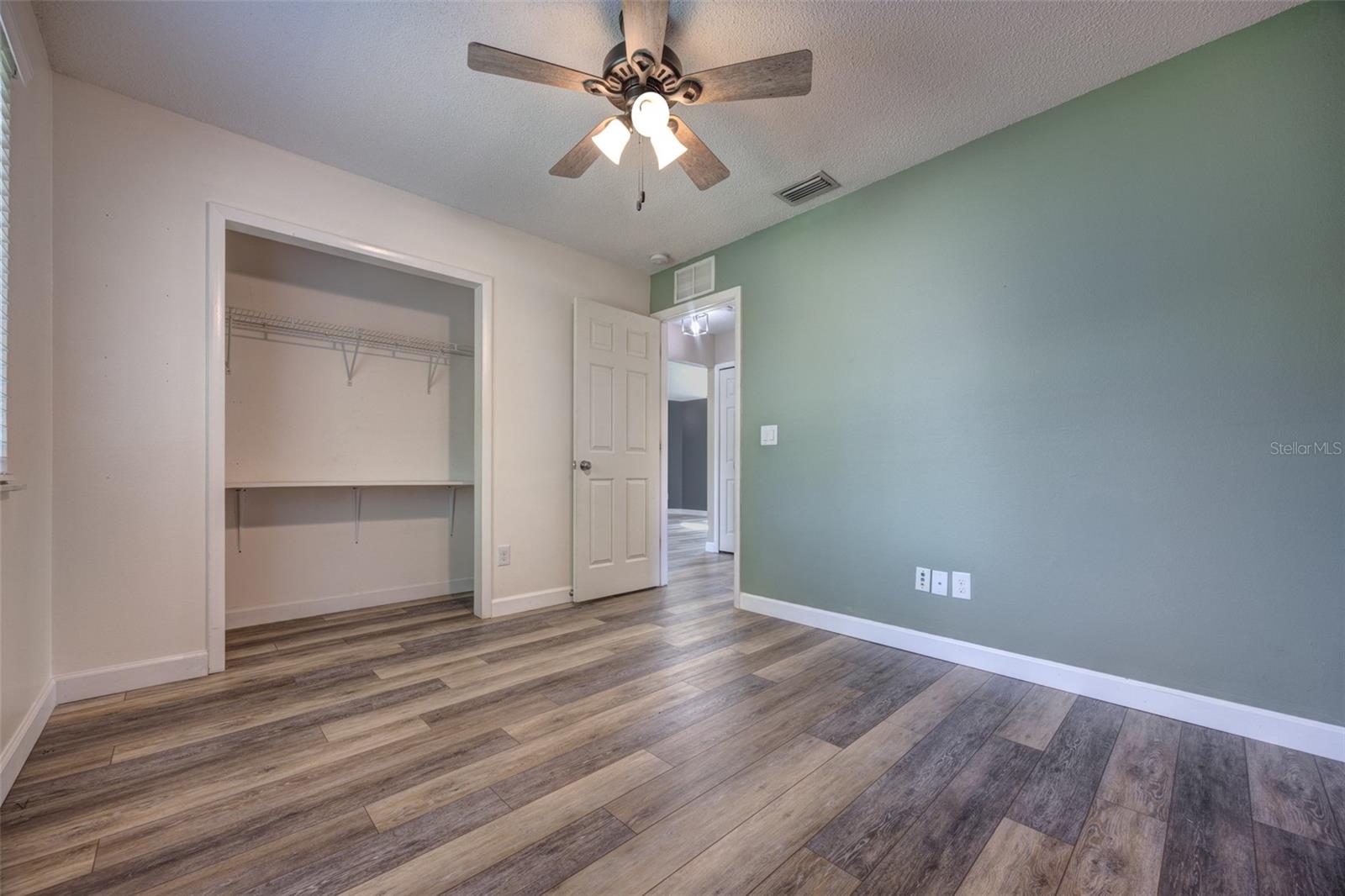 DELTONA LAKES UNIT 05 - Residential