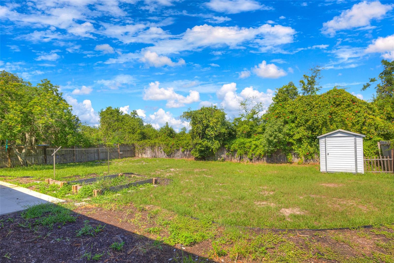 DELTONA LAKES UNIT 05 - Residential