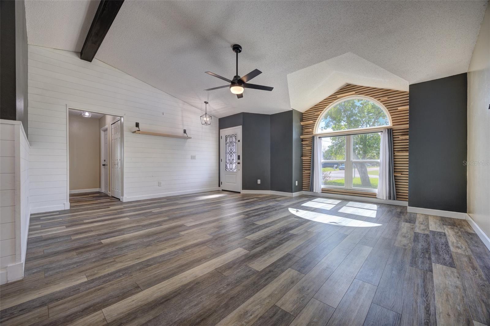 DELTONA LAKES UNIT 05 - Residential