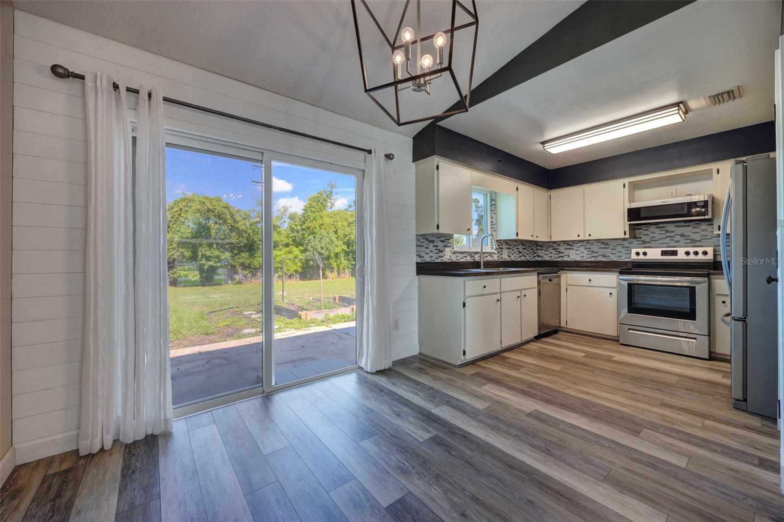 DELTONA LAKES UNIT 05 - Residential