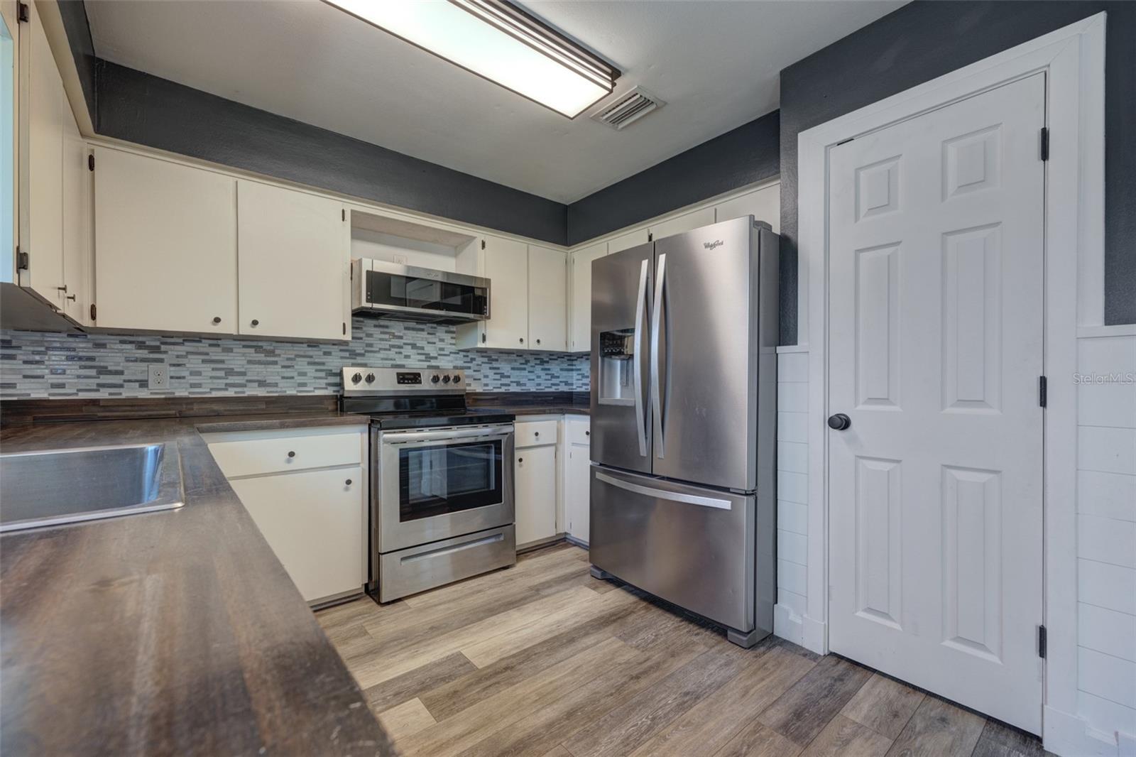 DELTONA LAKES UNIT 05 - Residential