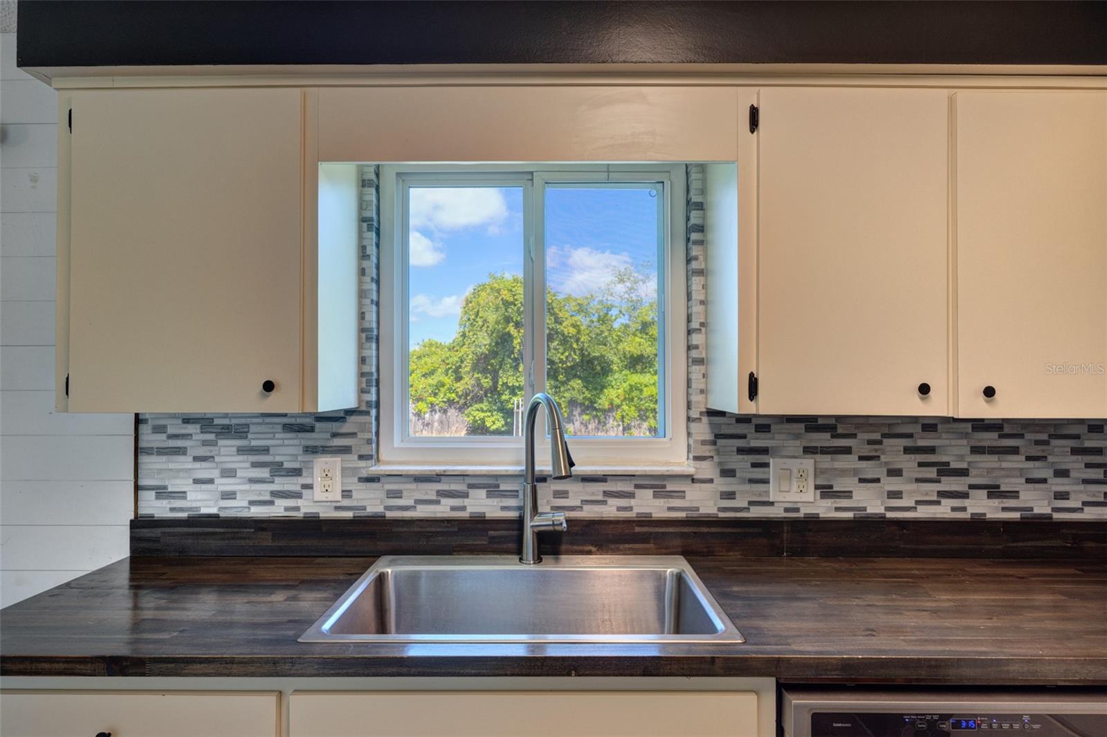DELTONA LAKES UNIT 05 - Residential