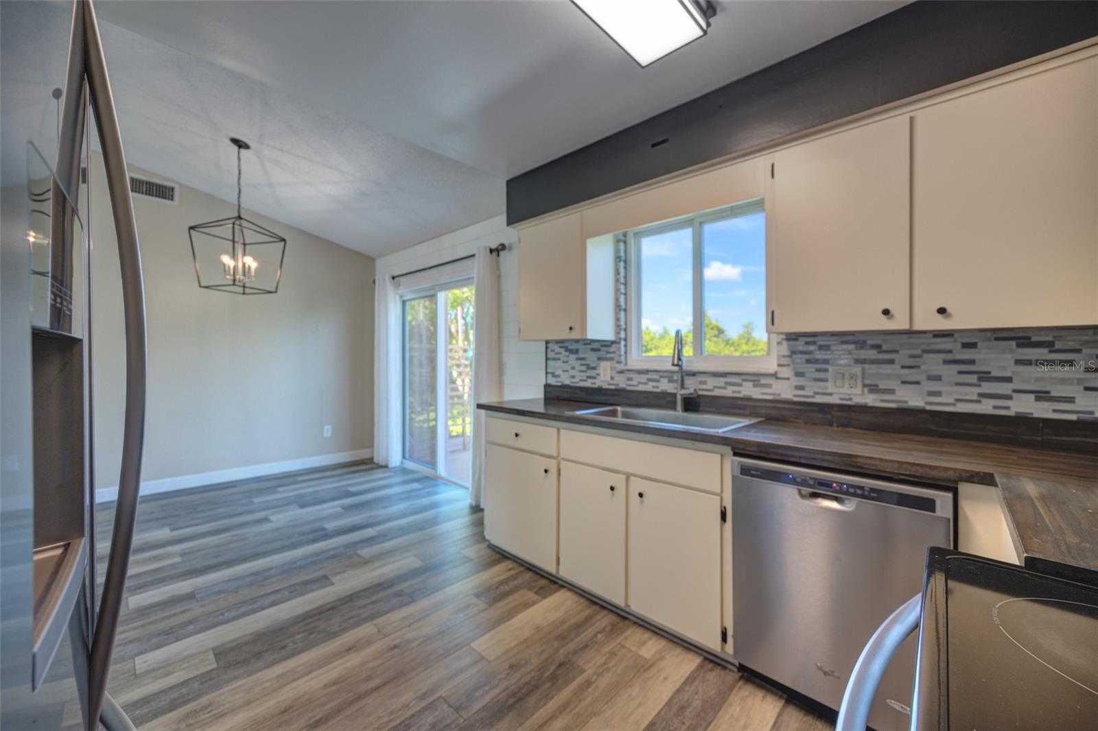 DELTONA LAKES UNIT 05 - Residential