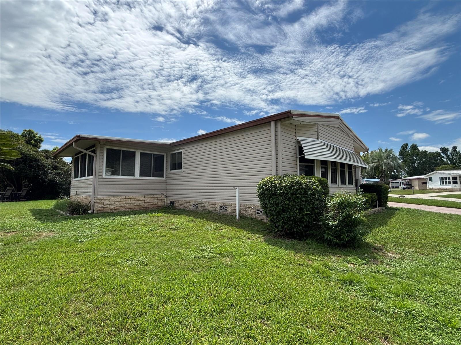 ZELLWOOD STATION - Residential
