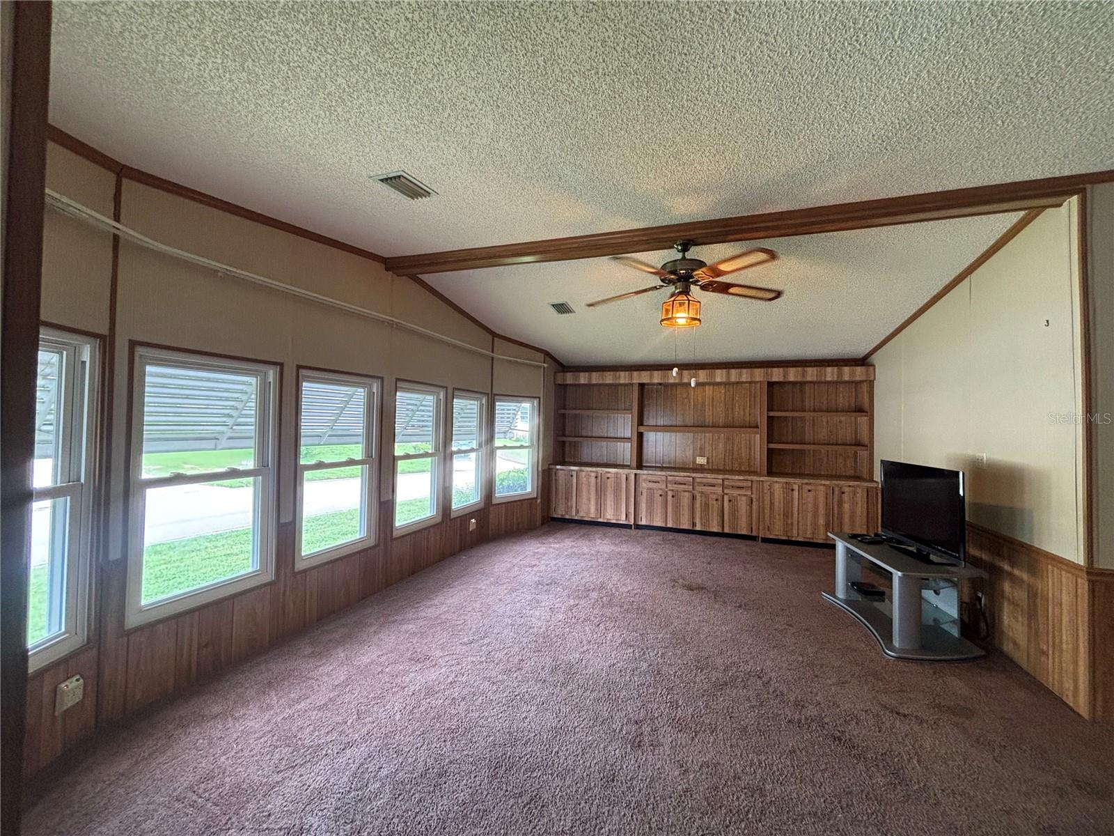 ZELLWOOD STATION - Residential