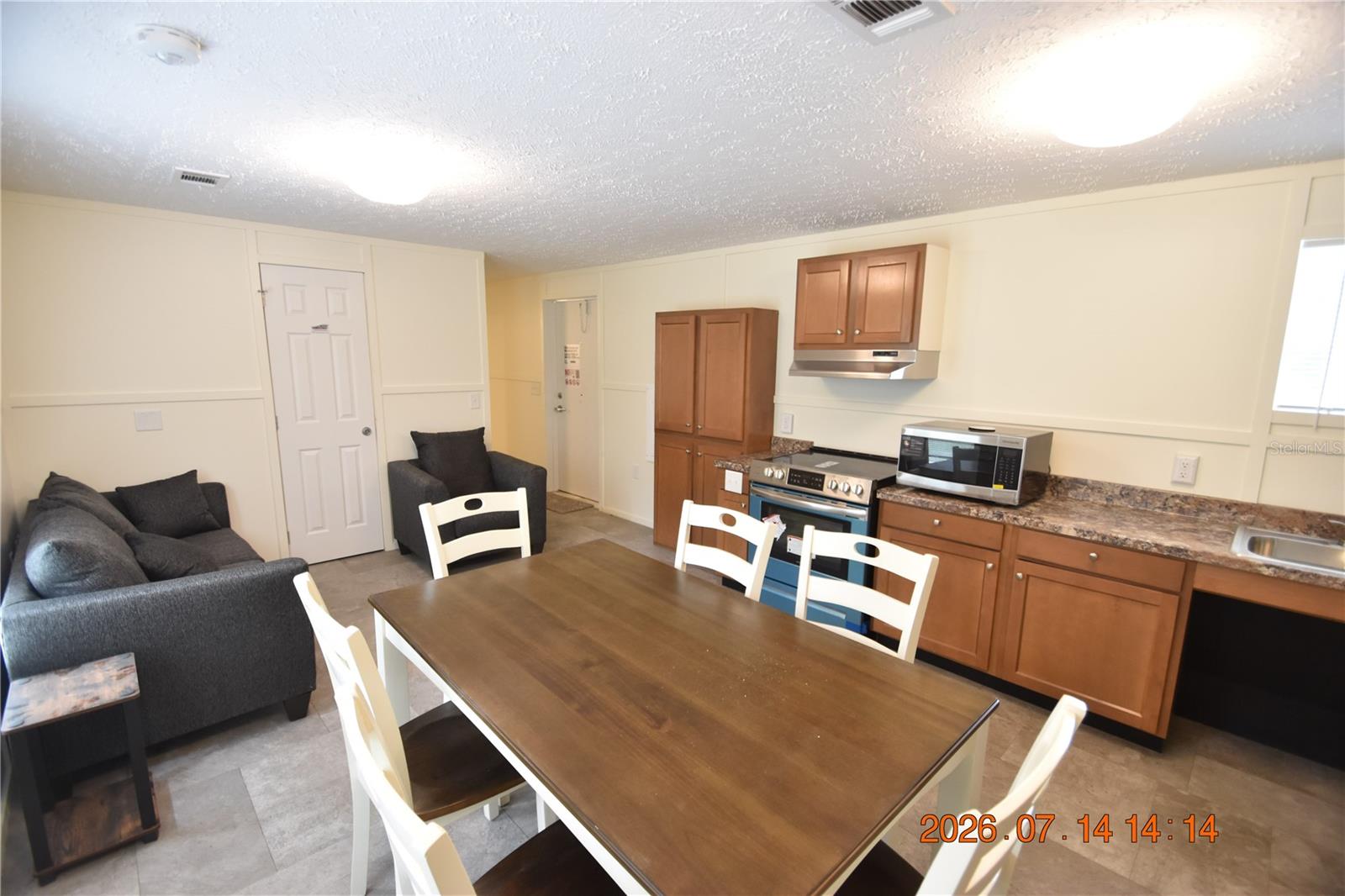 MAYFAIR GARDEN ACRES - Residential Lease