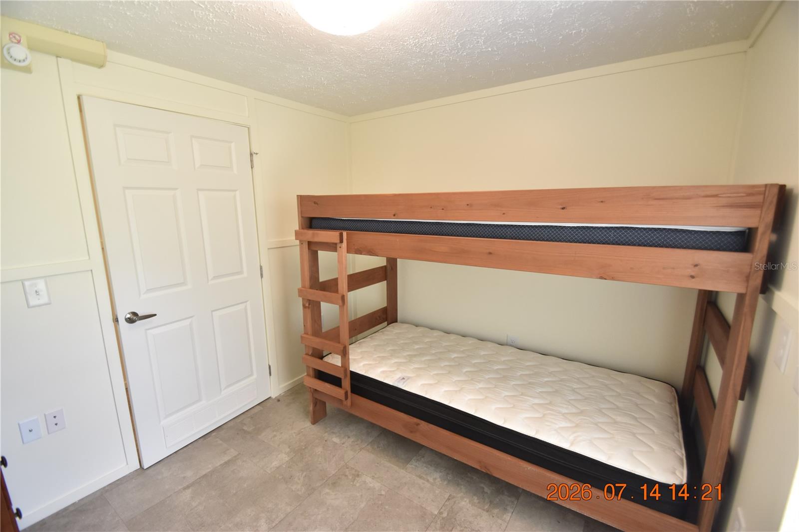 MAYFAIR GARDEN ACRES - Residential Lease