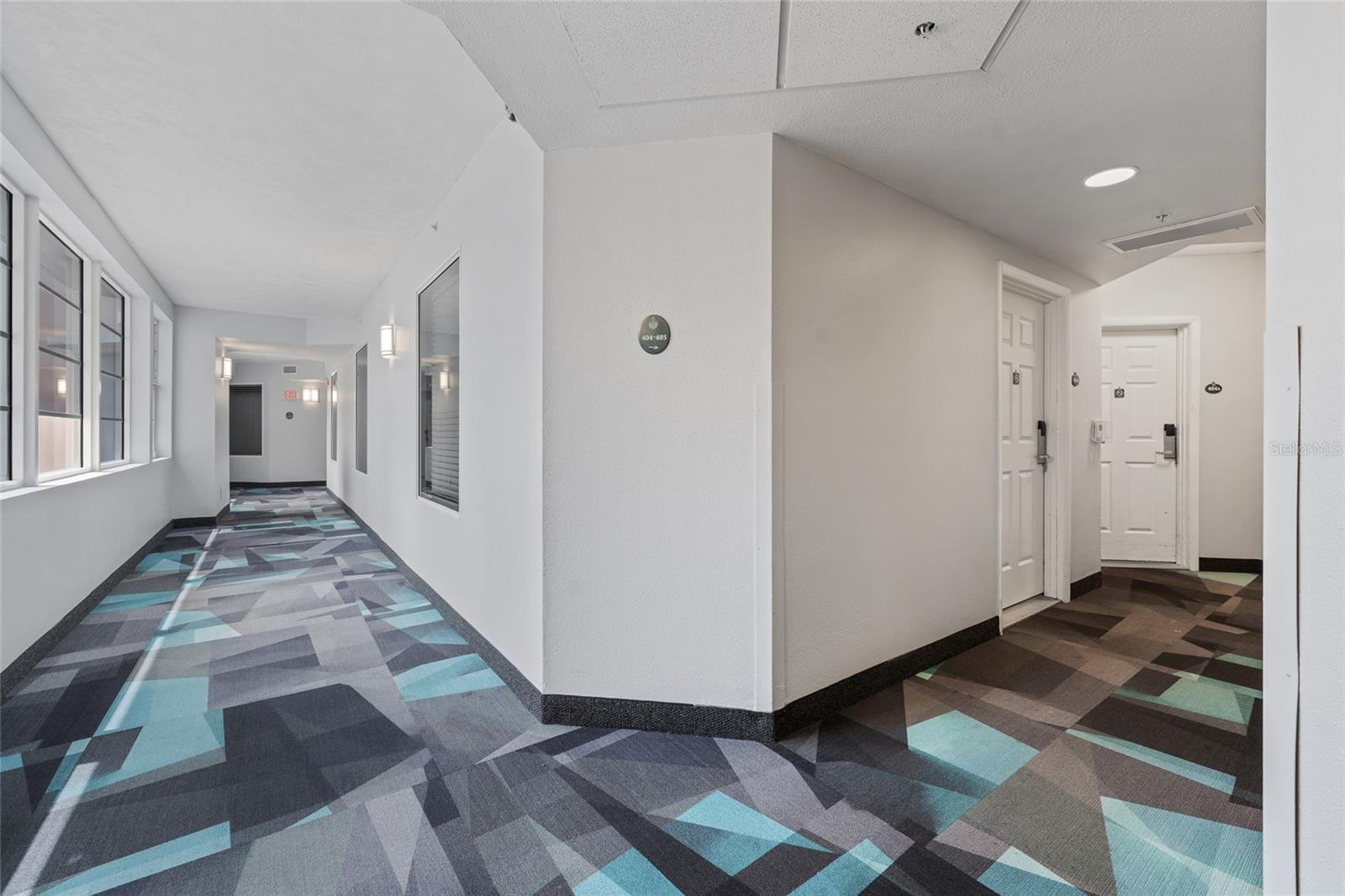 OCEAN WALK 01 DB CONDO - Residential