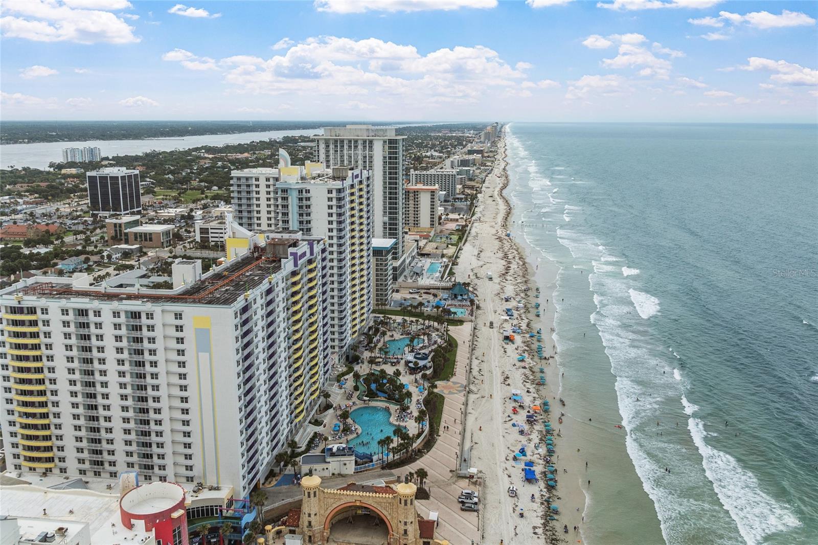 OCEAN WALK 01 DB CONDO - Residential