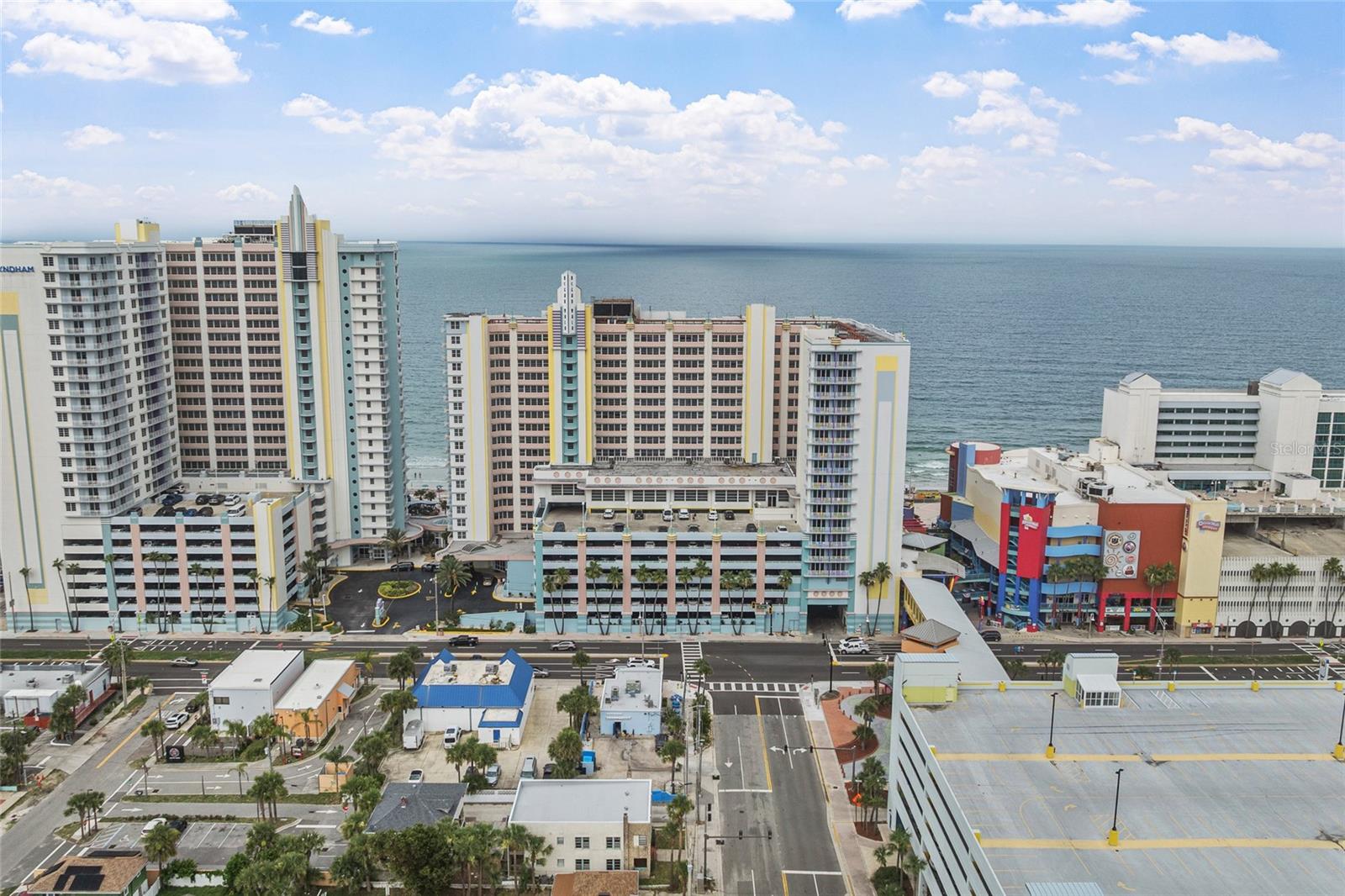 OCEAN WALK 01 DB CONDO - Residential