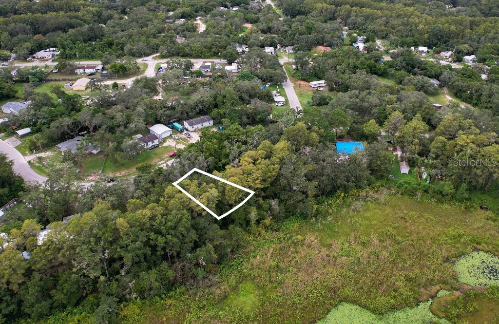 MOON LAKE ESTATES - Land