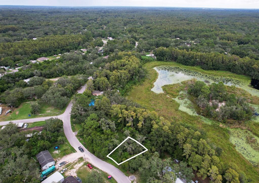 MOON LAKE ESTATES - Land