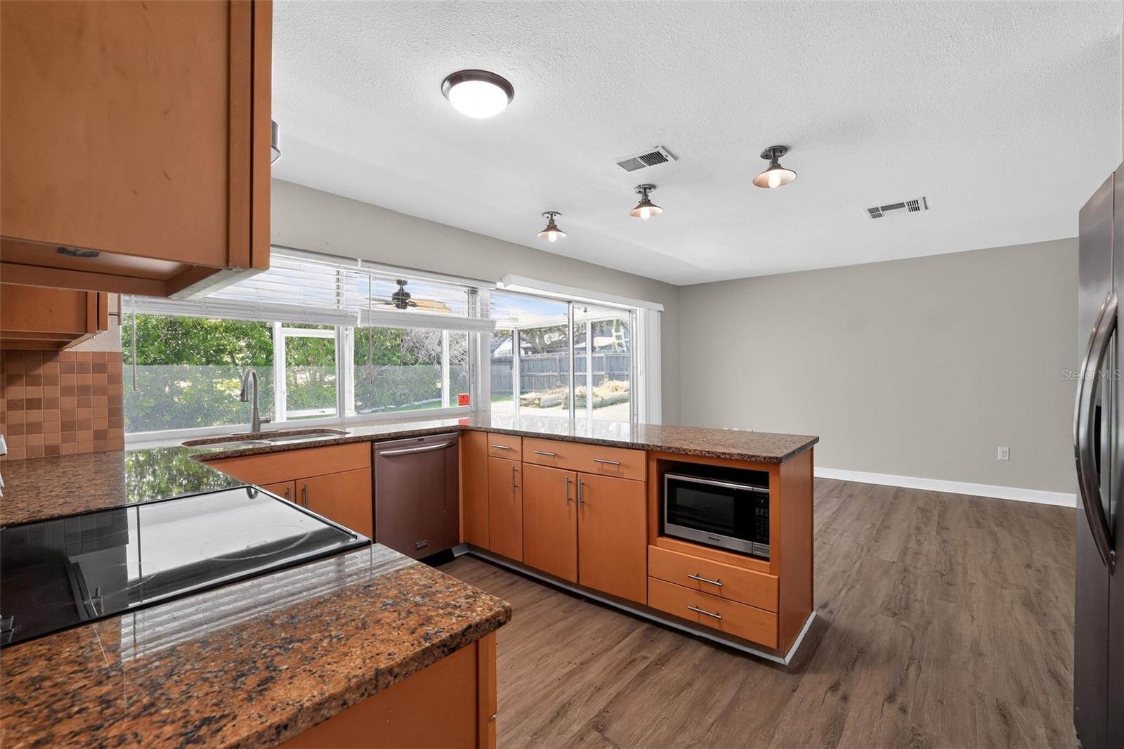 NORTH BAY HILLS REP - Residential