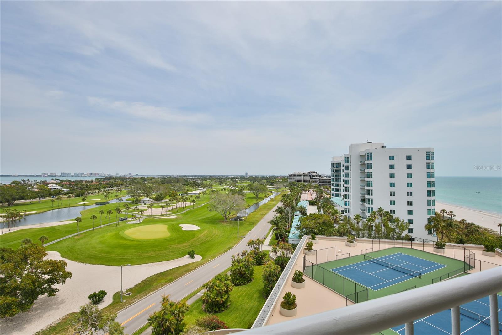 BEACHES OF LONGBOAT KEY PH-1 - Residential Lease