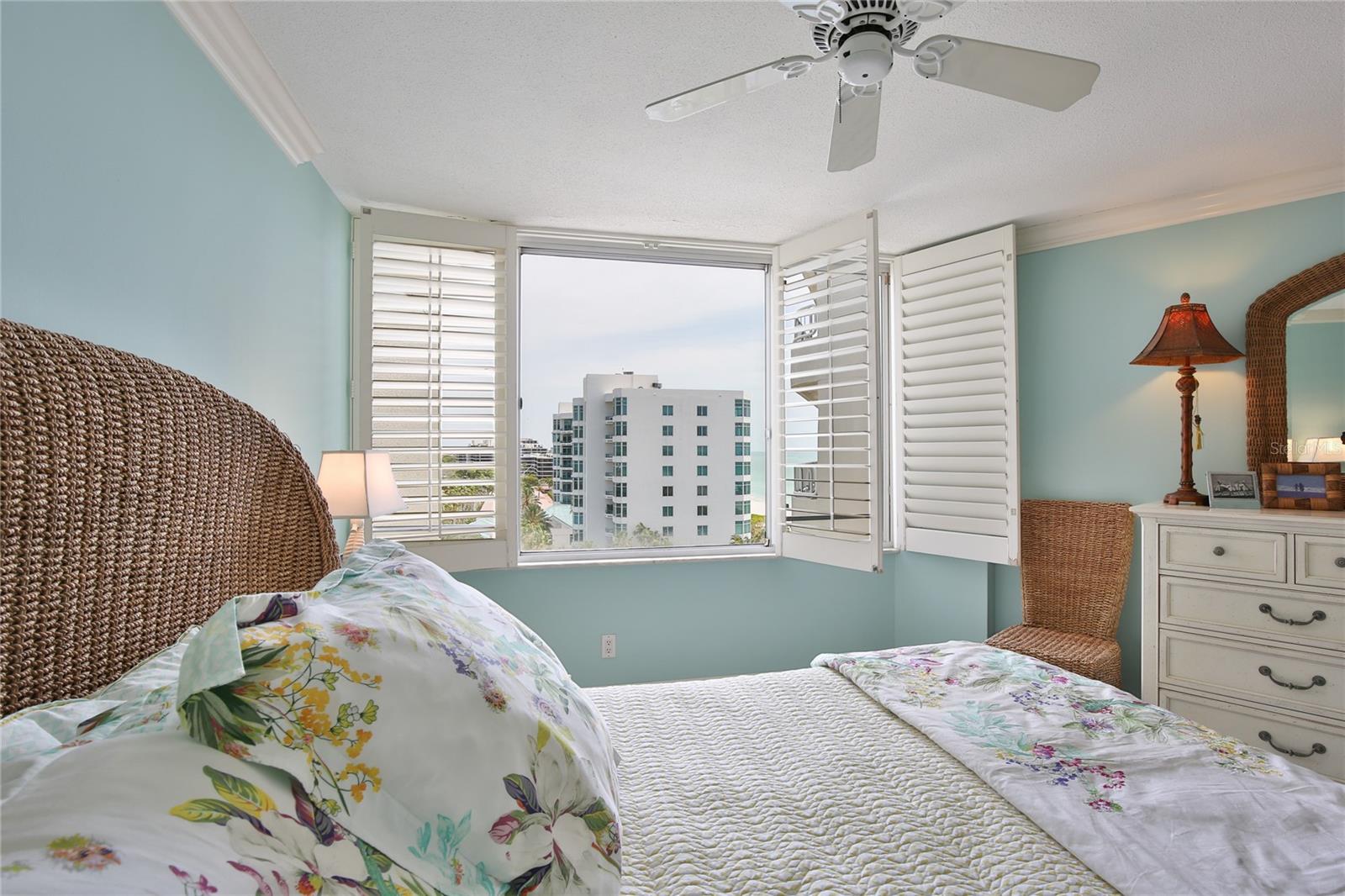 BEACHES OF LONGBOAT KEY PH-1 - Residential Lease