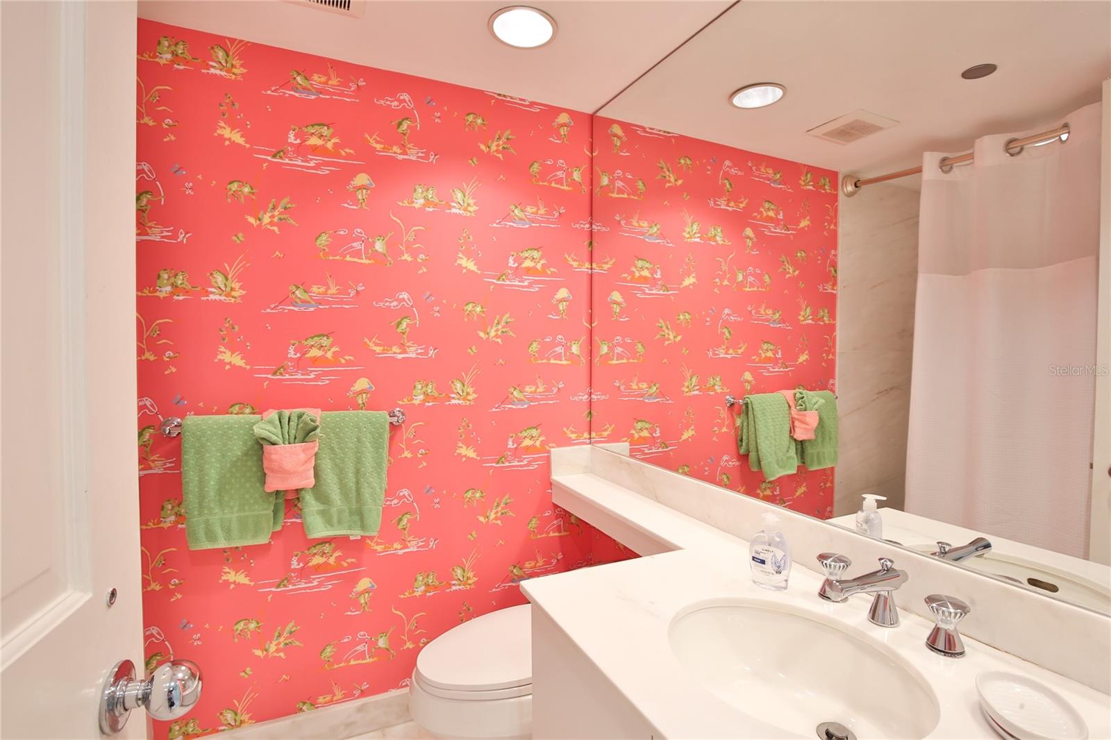 BEACHES OF LONGBOAT KEY PH-1 - Residential Lease