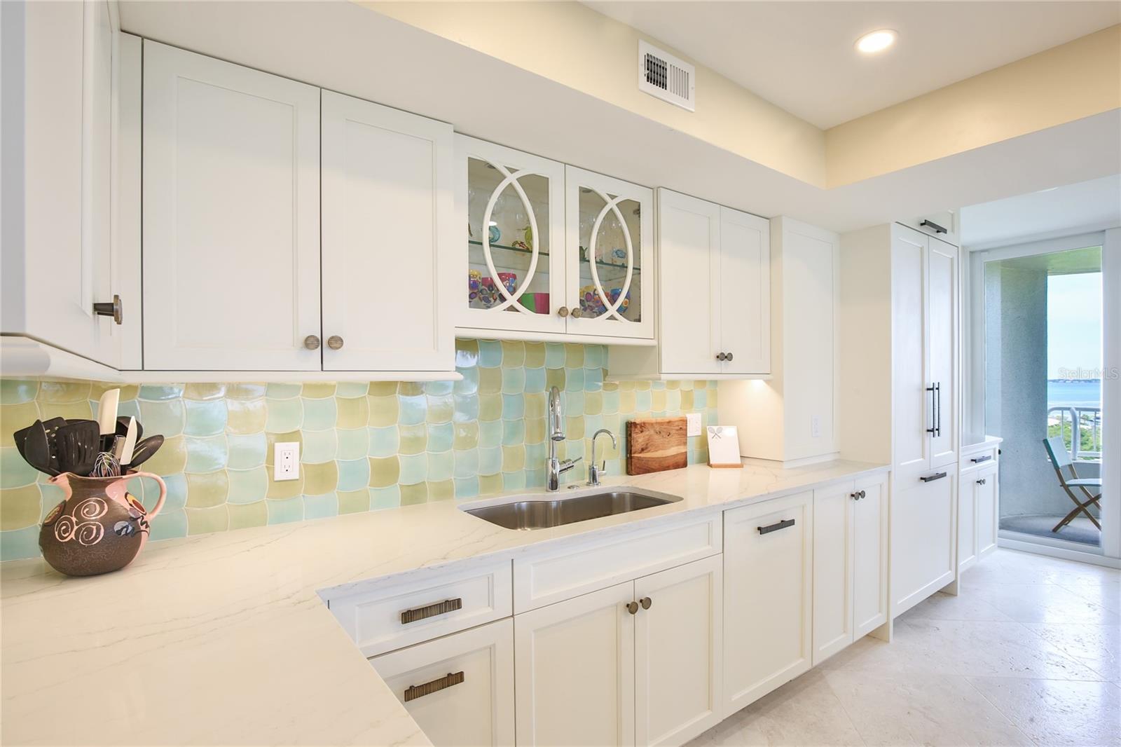 BEACHES OF LONGBOAT KEY PH-1 - Residential Lease