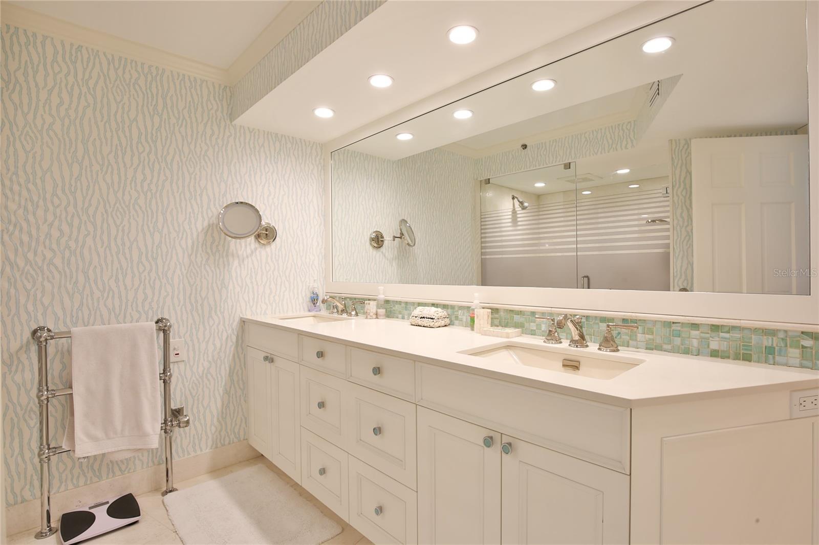 BEACHES OF LONGBOAT KEY PH-1 - Residential Lease