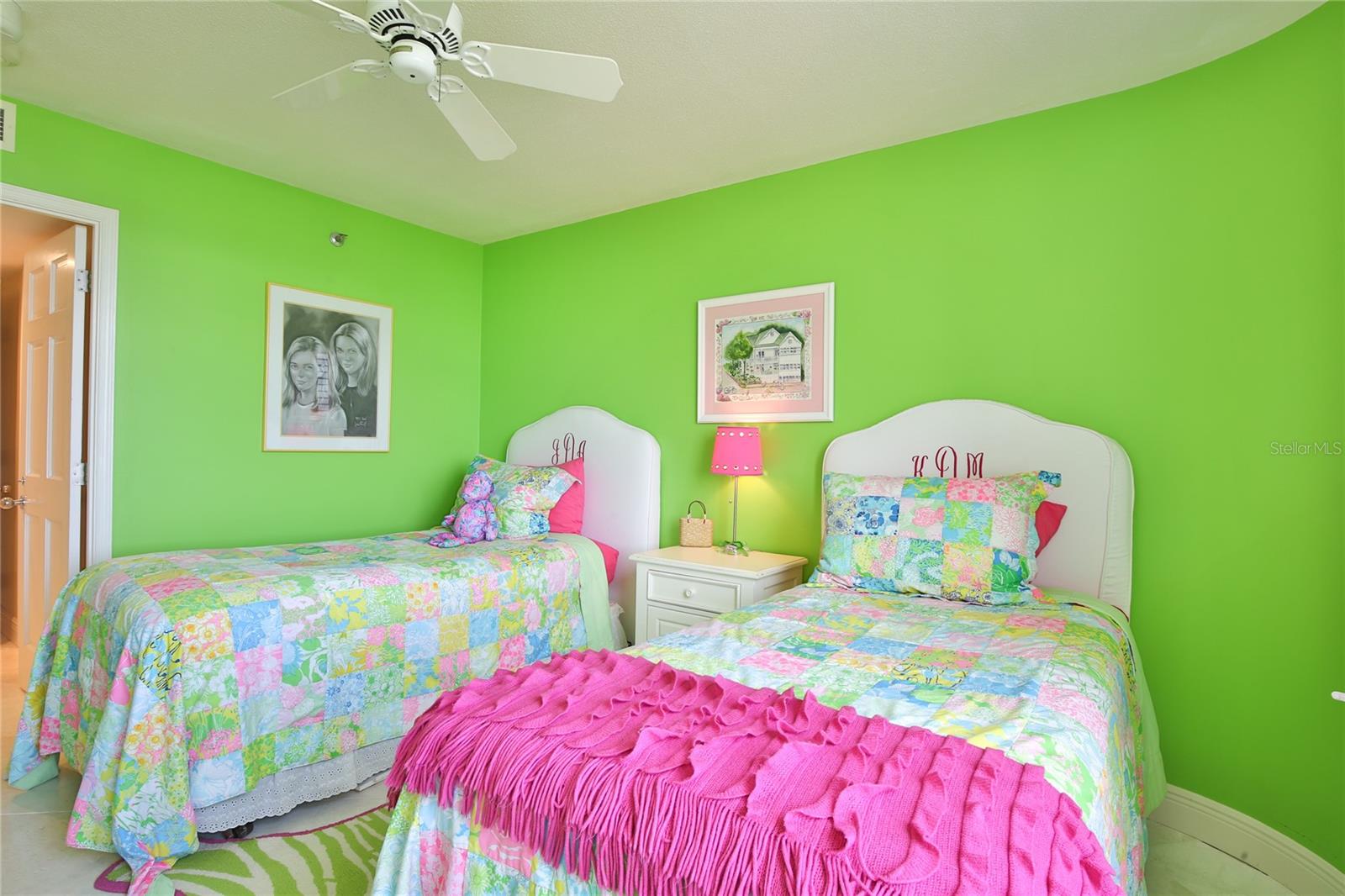 BEACHES OF LONGBOAT KEY PH-1 - Residential Lease