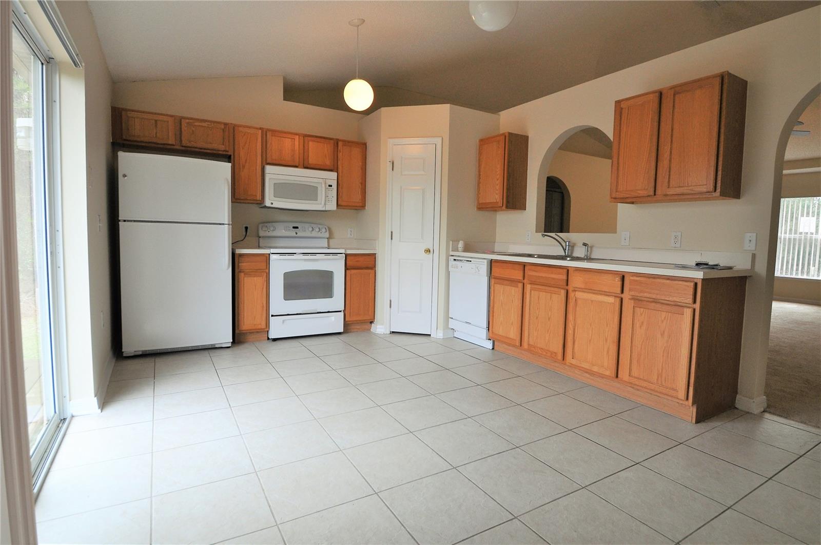 DELTONA LAKES UNIT 36 - Residential Lease