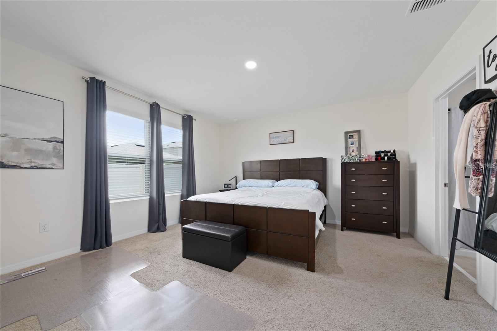 THOMPSON GROVE - Residential