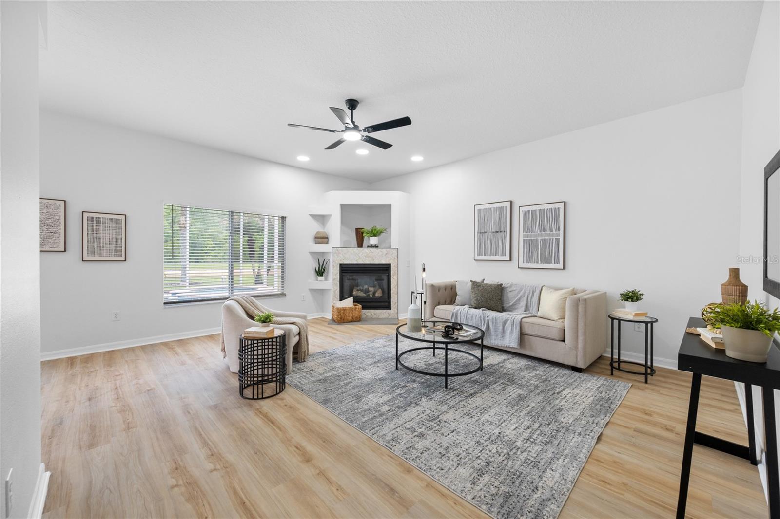 GRAND OAKS PH 2 UNS 6 & 8 - Residential